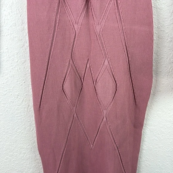 Alexis Emily Knit Dress in Rose Size Small - Picture 4 of 6